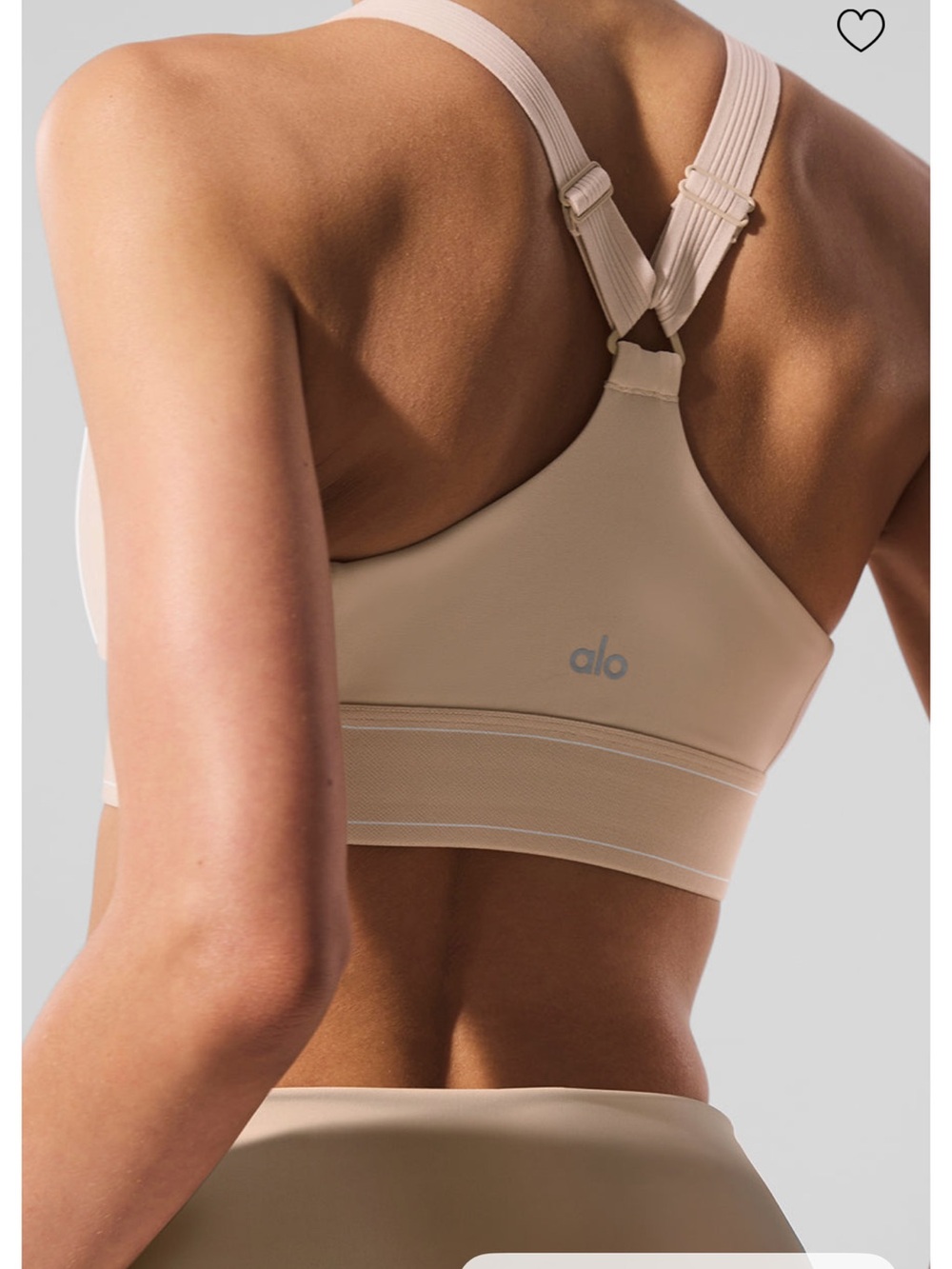 ALO Yoga Women's Light Nude Scoop-Neck Sports Bra - Picture 3 of 6
